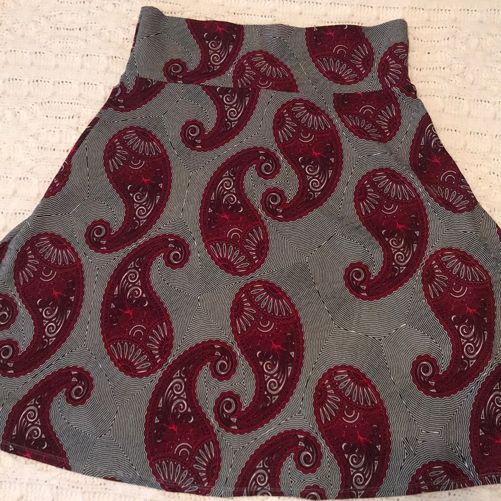 Beautiful Lularoe Azure Skirt. Size XL.